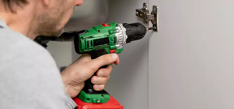 Commercial Door Hinge Repair Lake Magdalene