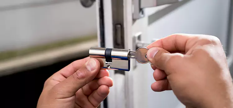 Emergency Locksmith for House Lake Magdalene