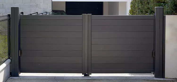 Common Residential Gate Issues We Resolve in Lake Magdalene, FL