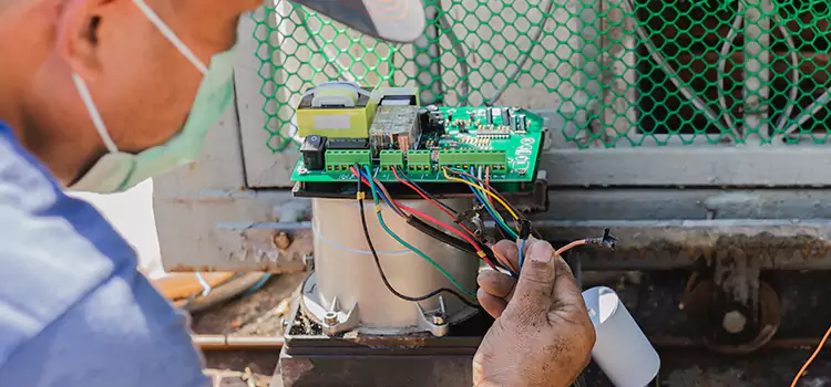 Electric Gate Motor Replacement in Lake Magdalene, FL