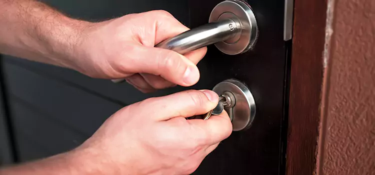 Door Closer Repair & Installation Lake Magdalene